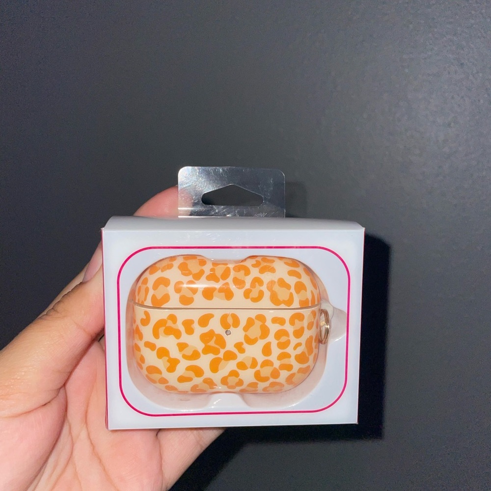 AirPods Pro case